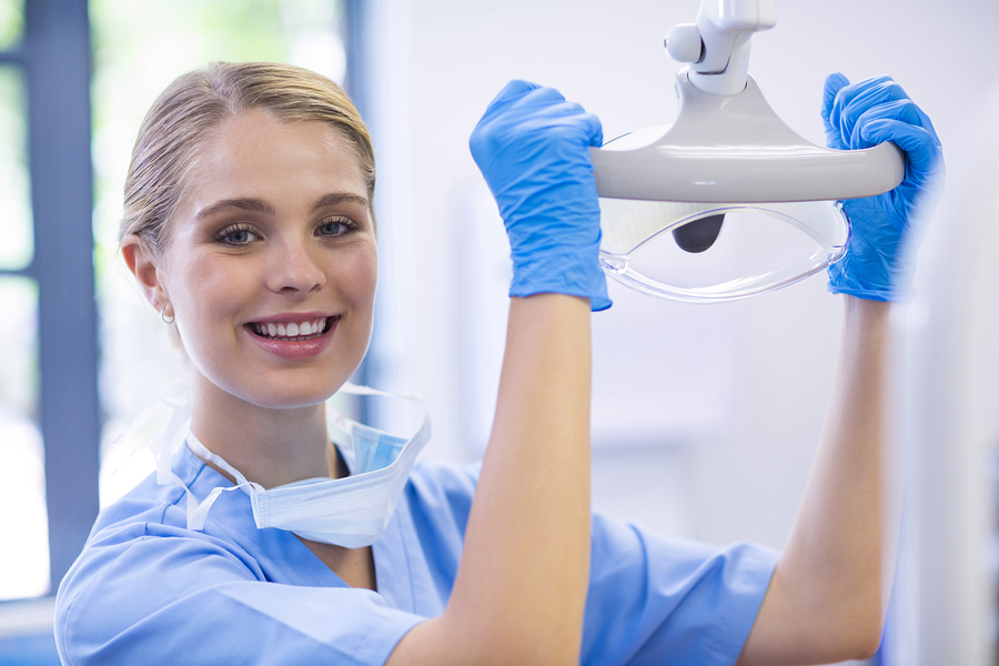 How to Choose the Best Light For Your Dental Practice