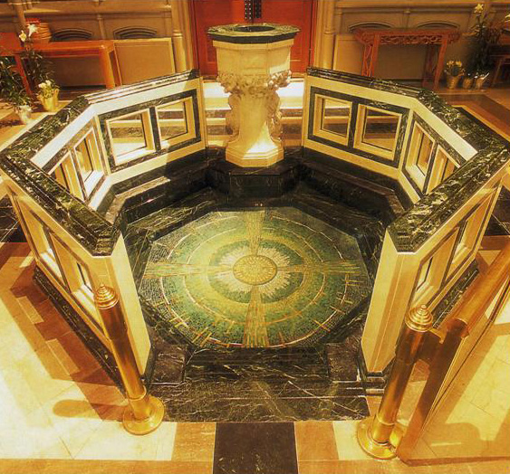 interior-altar